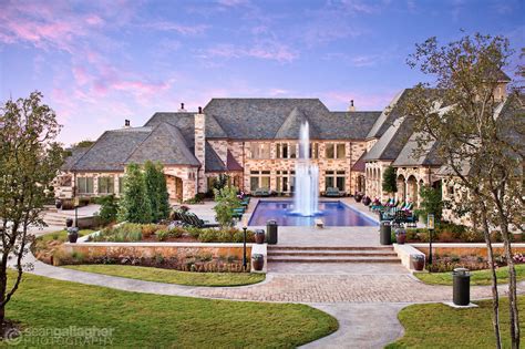 Stunning Texas Mansion Has Its Very Own Water Park Homes