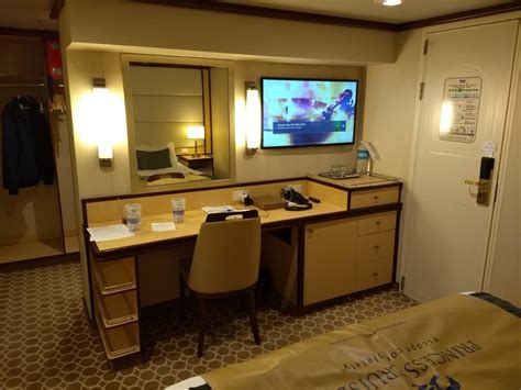 Please note that the staterooms shown below are samples only. Inside Cabin R325 on Royal Princess, Category IB