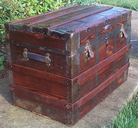 12 gauge over and under canvas trunk case from connecticut shotgun mfg. 642 Restored Antique Trunks For Sale flat Top Available ...