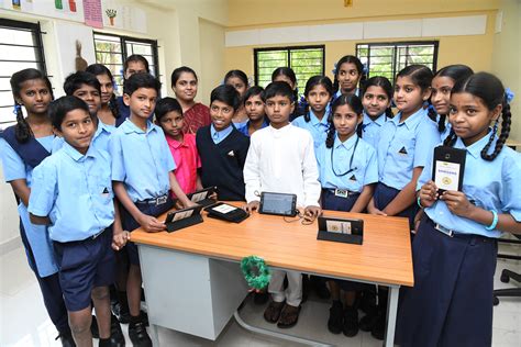Samsung Digital Library Launched For 100 Government Schools In