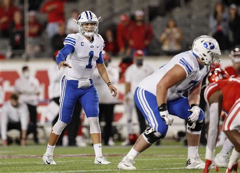 Zachary kapono wilson is an american football quarterback for the new york jets of the national football league. 49ers 2021 mock draft: Trading up for BYU QB Zach Wilson ...