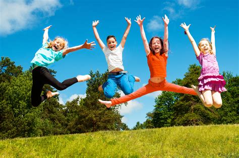Happy active children jumping - Lipo Natural
