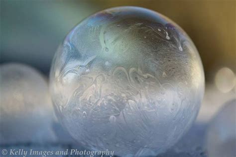 Photos Of Frozen Bubbles And Crystals Are Breathtakingly Beautiful