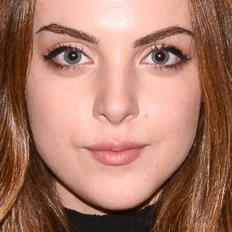 Elizabeth Gillies Makeup Photos And Products Steal Her Style