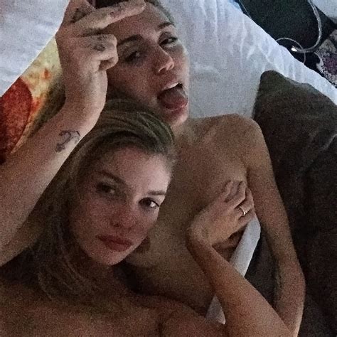 Stella Maxwell Nude Leaked Photos Sex Tape Porn Video