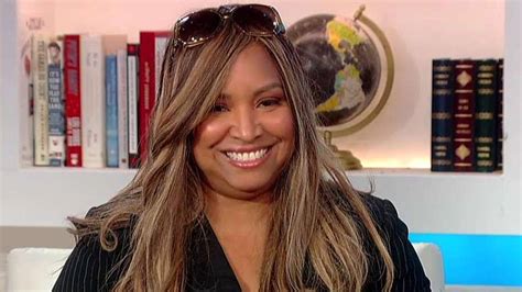 Trump Housing Official Lynne Patton Hits Back At Aoc Theres A