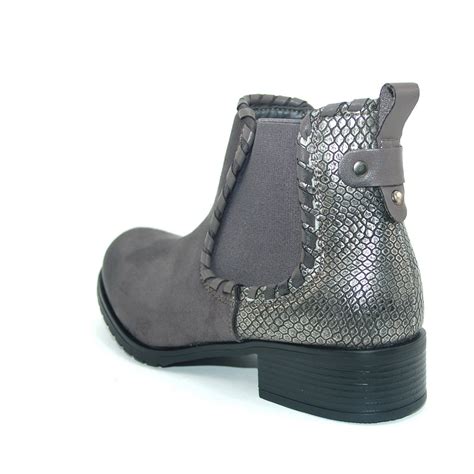 Zu den vorteilen des modischen damenschuhs gehören auch seine vielseitigen kombinationsmöglichkeiten. Kayla Damen Chelsea Boots Grau Schuhe leicht ...