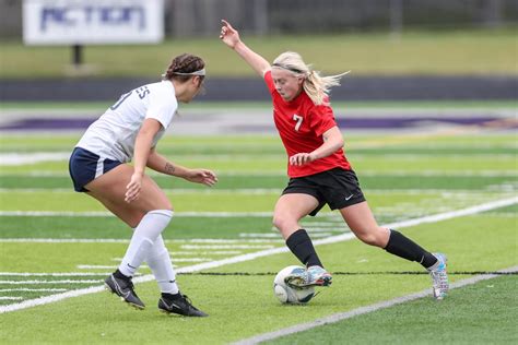 Vote Who Was The Best High School Girls Soccer Player In The Nation In