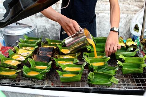 The national dish, ema datshi, contains cheese and green chilies. 7 Tips to Eat Street Food Safely in Thailand