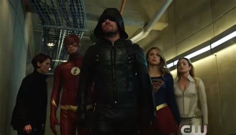 Crisis On Earth X Nuevo Tráiler Del Crossover De Arrow The Flash