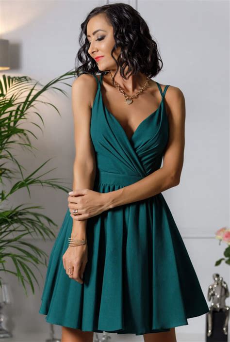 krótka sukienka gładka zielona na ramiączkach na wesele lily sukienki mini sklep online z