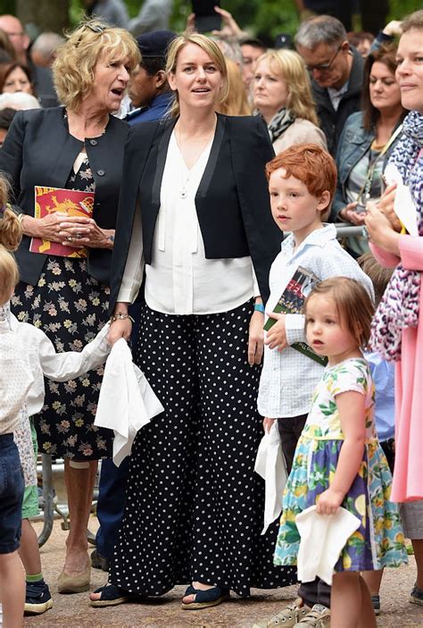 Der britische prinz harry hat nach monatelangen medienspekulationen zum ersten mal ein angespanntes verhältnis zu seinem zwei jahre älteren bruder william eingeräumt. Prinz Harry und Prinz William: Das ist Laura Lopes, ihre ...