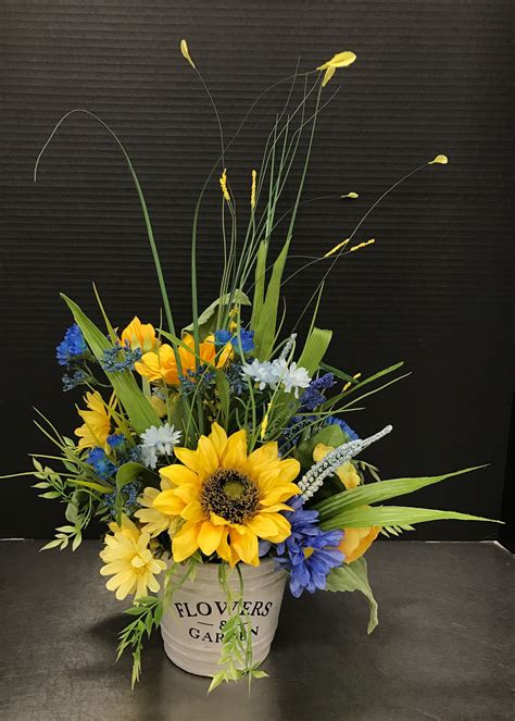 A great gift to ship worldwide and apo addresses! 50+ Beautiful Sunflower Arrangement Center Pieces Easy To ...