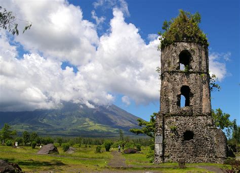 Cagsawa Church Tower And Mayon Volcano Mount Mayon View Flickr