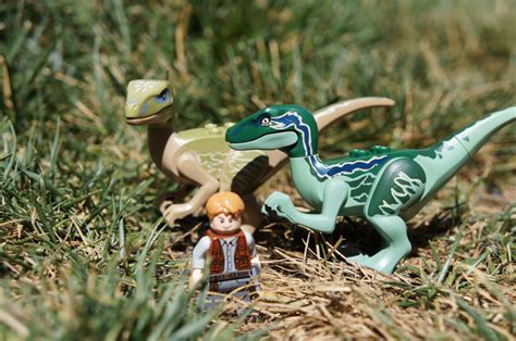 Awesome Toy Picks Lego Jurassic World Raptor Rampage Comic Vine