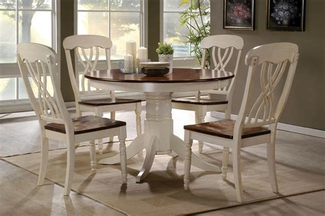 42 Lander Round Kitchen Table W4 Chairs