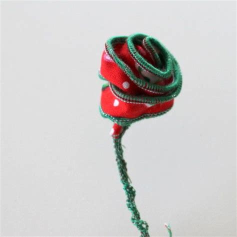 How To Make Wire Ribbon Roses Rose Tutorial Ribbon Roses Wired Ribbon