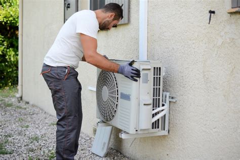 7 Signs You Need A Professional To Help With Repairing Your Air