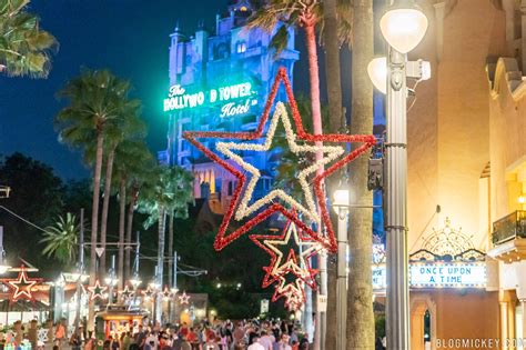 Photos Christmas Decorations Arrive On Sunset Blvd At Hollywood Studios