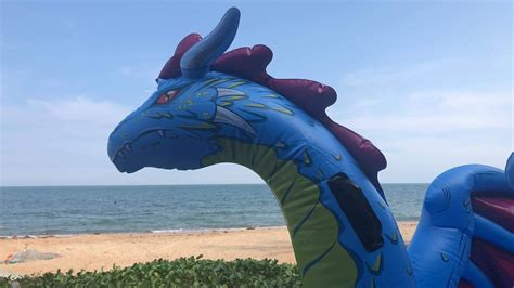 Dragon At The Beach Inflatable World Cd