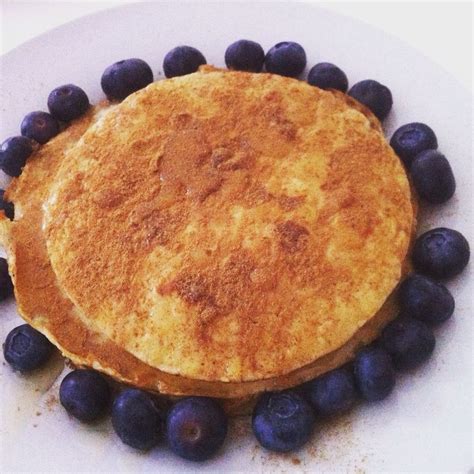 These greek yogurt pancakes make a perfect light and healthy breakfast! Healthy Oatmeal Pancakes: super easy and yummy! 100gr ...