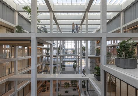 IcÔne Collaborative Office Complex Foster Partners