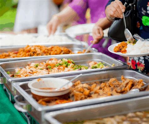 Keep tailgate dishes like chili, chicken wings, and cheese dip piping hot by placing them a cooler designated for hot food. The BEST Tips For How To Keep Food Warm At Your Next Party ...