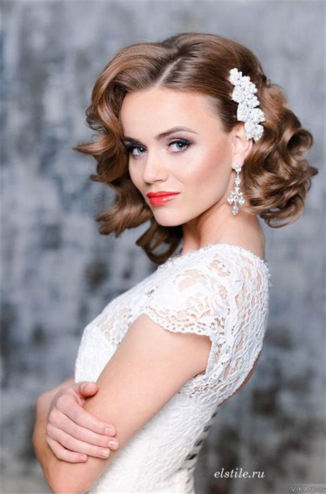Choosing your wedding dress is the most important without a doubt. 10 Fantastic Wedding Hairstyles for Short Hair