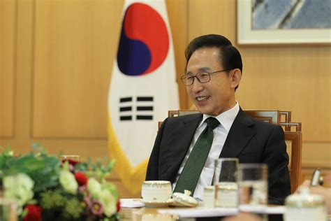 S Koreas Lee Says Tough Stance On North Is Starting To Work The Washington Post