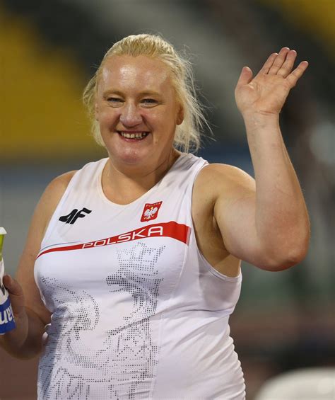 My Medal Would Be Better Used To Potentially Save Someones Life Shotput Champion Ewa Durska