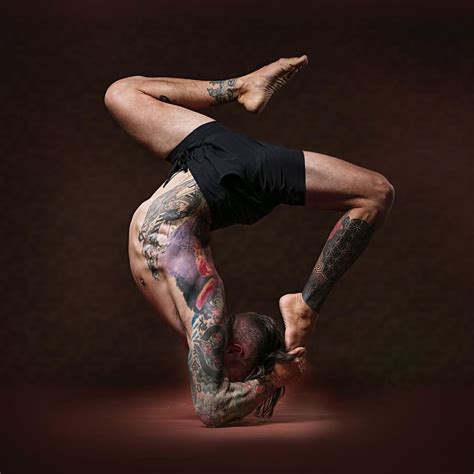 Pose Yoga Yoga Poses For Men Yoga For Men Yoga Man Yoga Inspiration