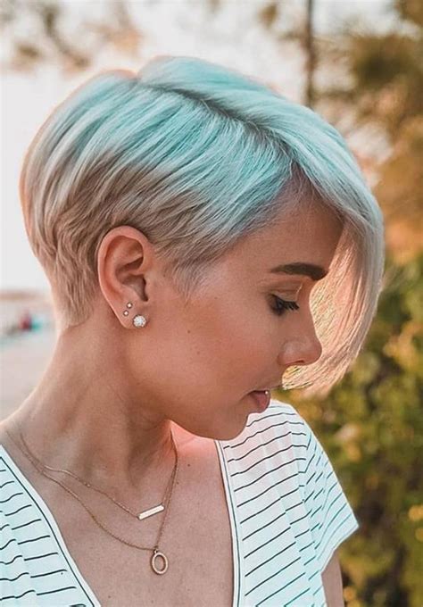 Long textured 70s inspired rainbow haircuts 2020. 36 Pretty Fluffy Short Hair Style Ideas For Short Pixie ...