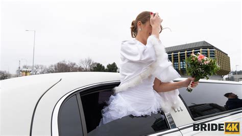 Bride4k Alexis Crystal The Wedding Limo Chase 428x 4090 X 2300px October 13 2022001