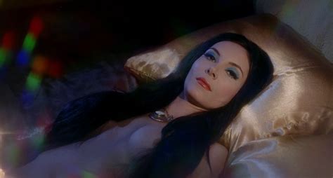 Nackte Samantha Robinson In The Love Witch