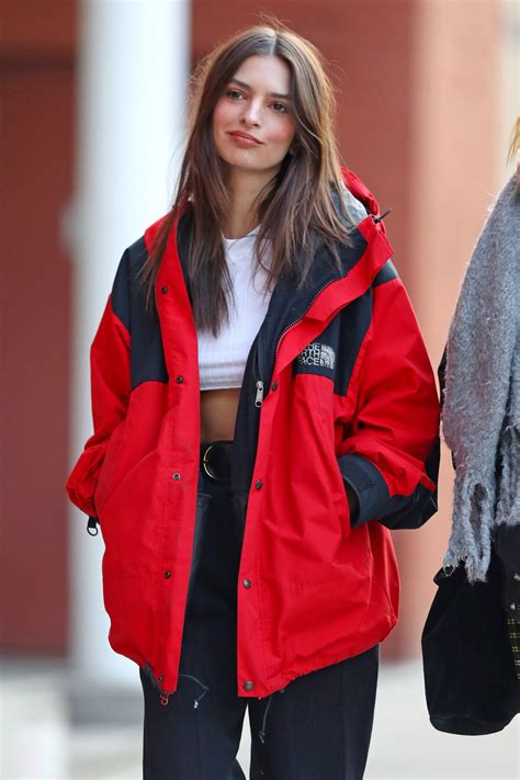 Emily Ratajkowski Style Clothes Outfits And Fashion Page 70 Of 122