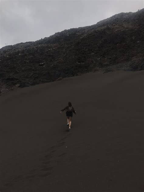 Arena Negra En Playa Quemada Lanzarote Islas Canarias Lanzarote