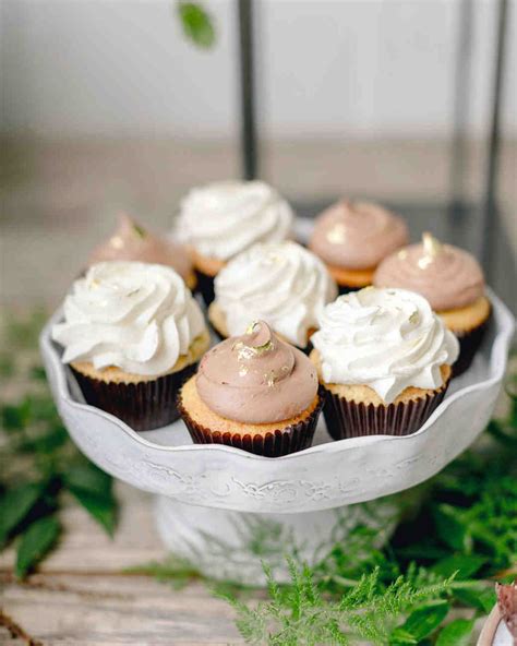 25 Of The Most Adorable Wedding Cupcakes Martha Stewart Weddings