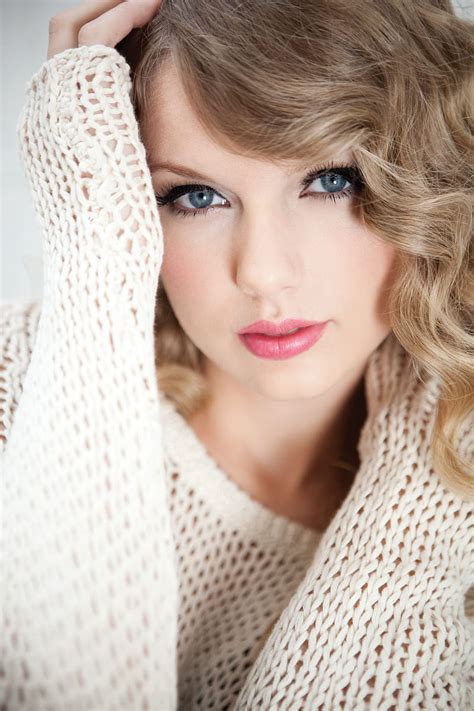 X Px P Free Download Taylor Swift Women Singer Blonde Blue Eyes Pink Lipstick