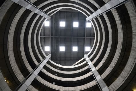How has it impacted zurich airport? Erdbebenverstärkung mittels CFK-Gewebe- Parkhaus P1 ...