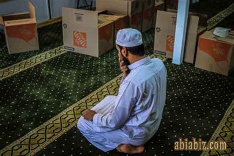 Shalat maghrib dan isya, dikerjakan di waktu maghrib. Niat Sholat Qadha Subuh Dzuhur Ashar Maghrib Isya - Abiabiz
