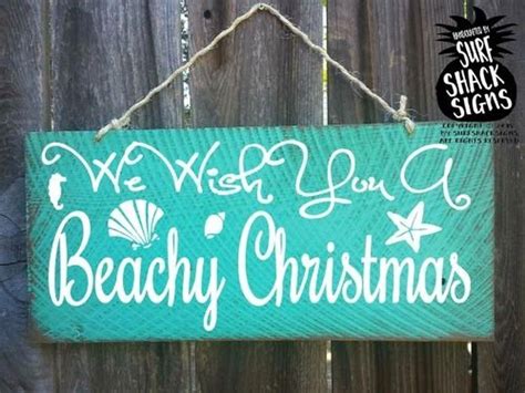 Creative Beach Christmas Decor Ideas43 Beachsignsideas In 2020 Beach