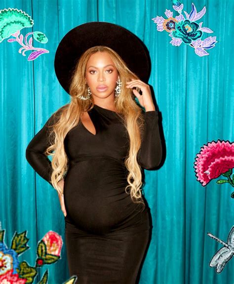 Beyonces Twin Pregnancy Style Is Always On Point New Photos