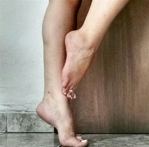 Beautiful Women Foot Love Stockings Legs Mani Hot Shoes Eye Care
