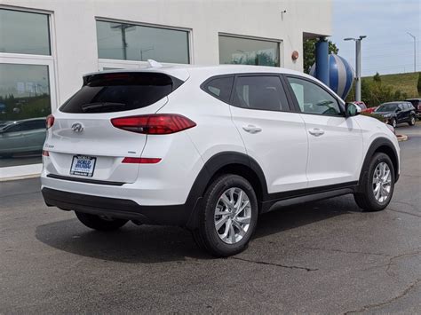 Tucson pushes the boundaries of the segment with dynamic design and advanced features. New 2021 Hyundai Tucson SE AWD Sport Utility