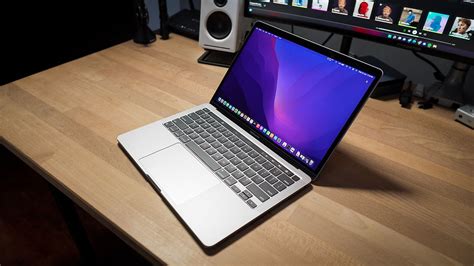 Apple Macbook Pro 13 Inch M2 First Impressions