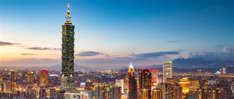 Taipei has a long established reputation for its food, with cuisine from every region of china. Taipei 101 ist das Wahrzeichen von Taipeh