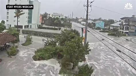 Timelapse Shows Devastating Storm Surge From Hurricane Ian In Fort