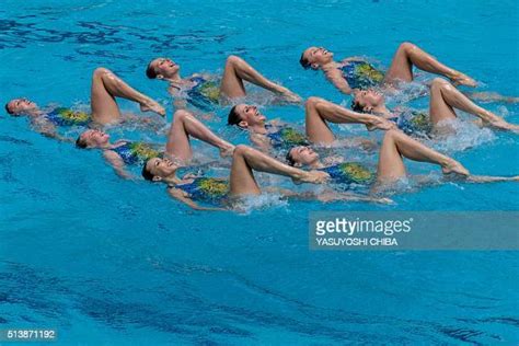 Canadian Synchronized Swimming Team Photos And Premium High Res Pictures Getty Images
