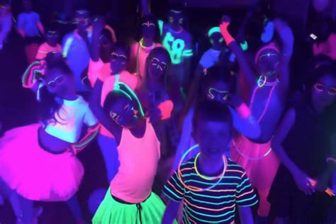 Fun Neon Glow Disco Childrens Discos