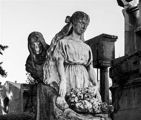 Arriba 98 Foto Escultura El Beso De La Muerte Actualizar